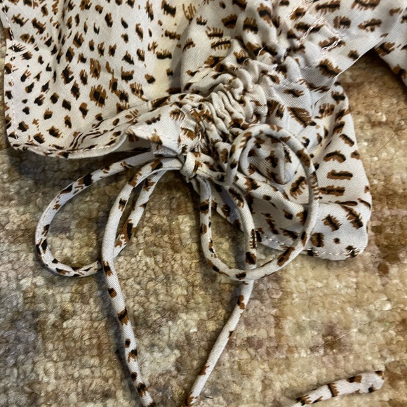 Princess Polly Women's romper size 2 - Picture 4 of 9